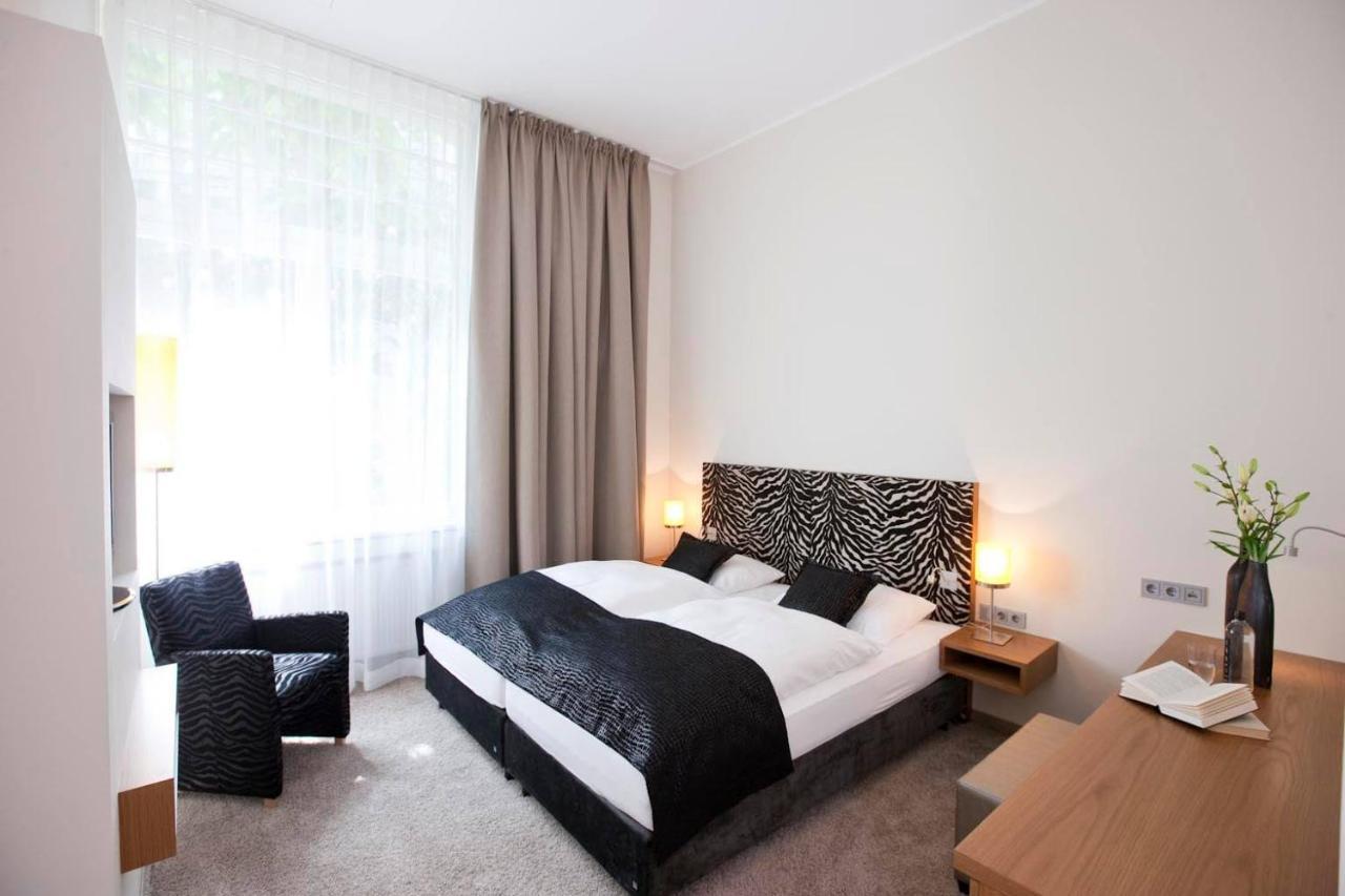 Hotel Graefrather Hof Solingen Buitenkant foto