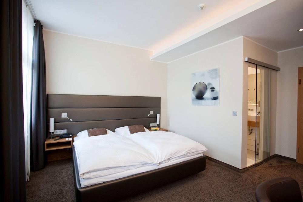 Hotel Graefrather Hof Solingen Buitenkant foto
