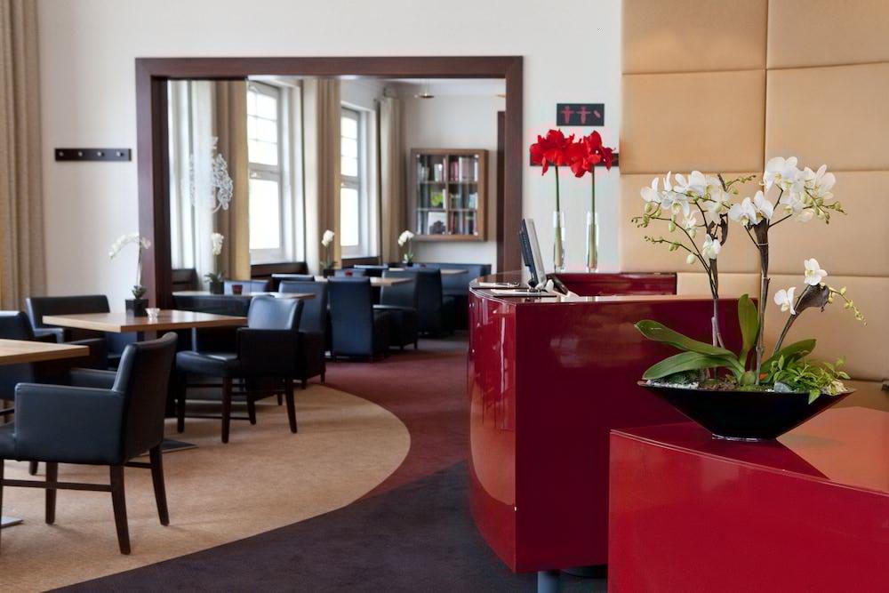 Hotel Graefrather Hof Solingen Buitenkant foto