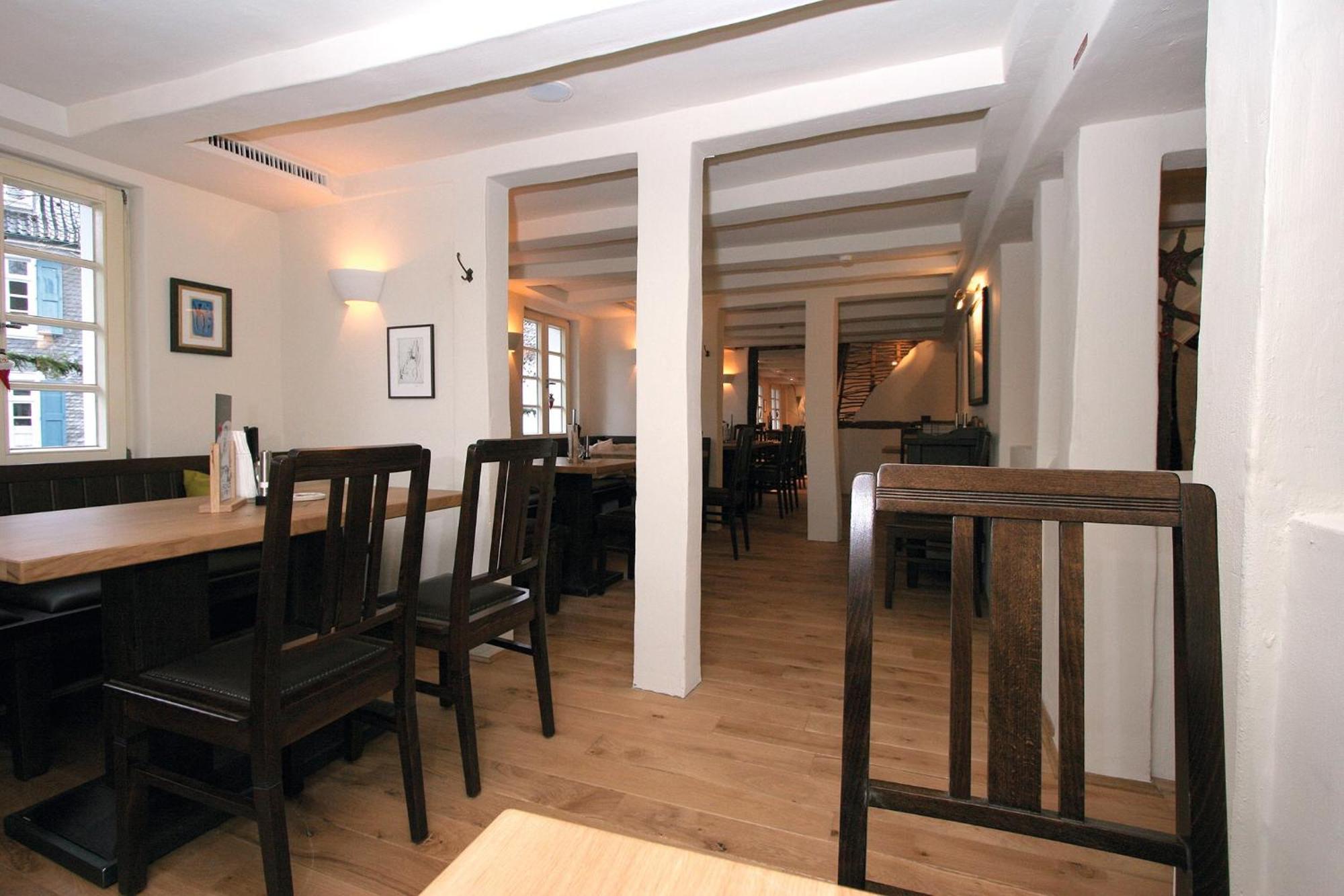 Hotel Graefrather Hof Solingen Buitenkant foto