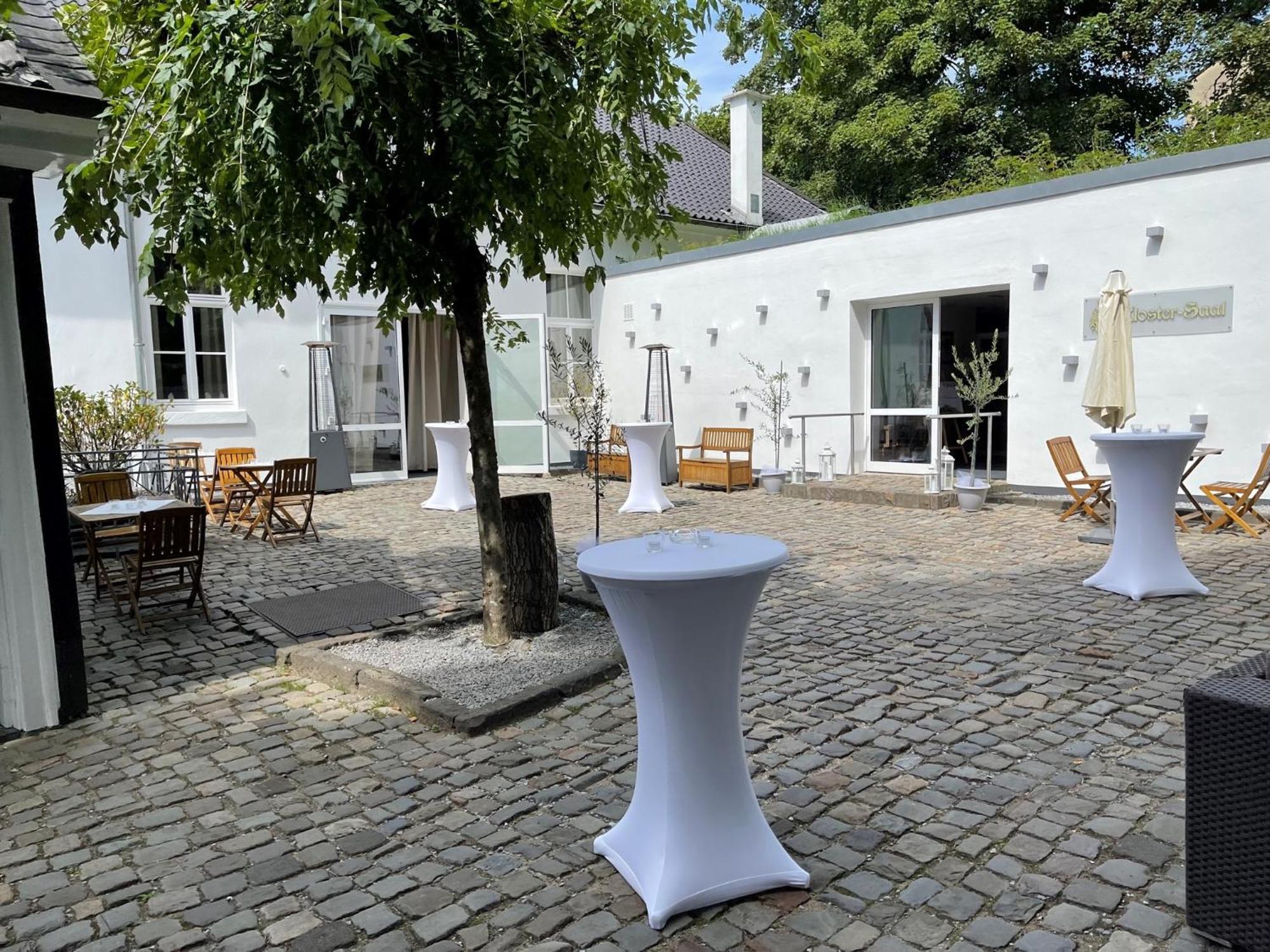 Hotel Graefrather Hof Solingen Buitenkant foto