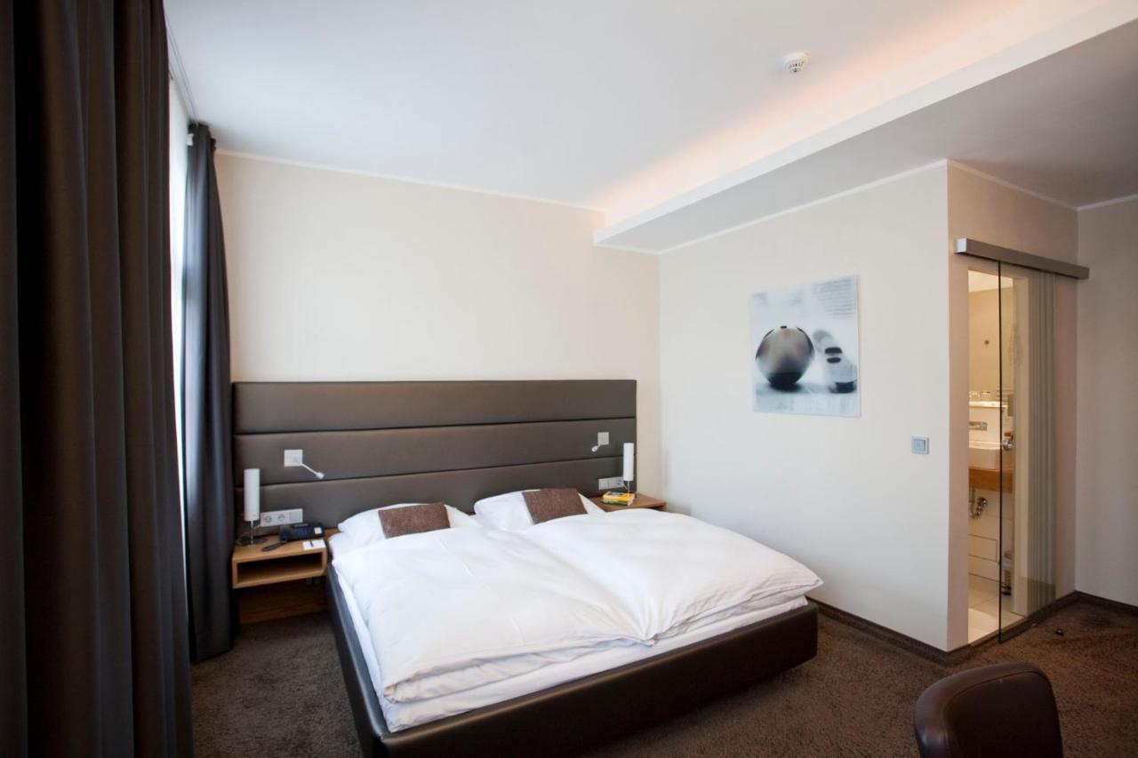Hotel Graefrather Hof Solingen Buitenkant foto